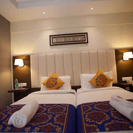 Ganpat Grand Hotel Palni Exterior foto