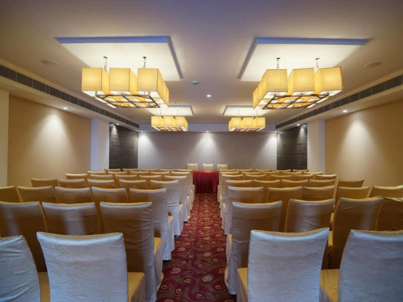 Ganpat Grand Hotel Palni Exterior foto